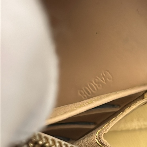 Louis Vuitton Murakami White 3 piece, wallet, key classe and key holder bundle - Picture 12 of 17